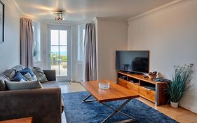 Finest Retreats - Blue Horizon